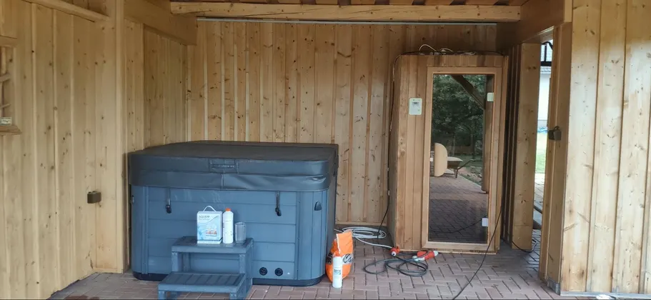 Realizace Welldo — instalace vířivky či infrasauny 28