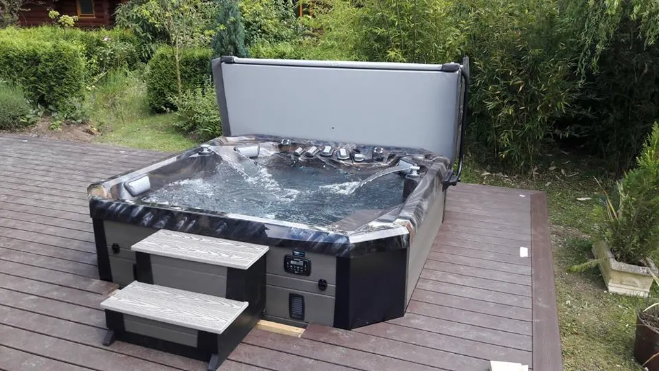 7 důležitých rad, jak koupit vířivku