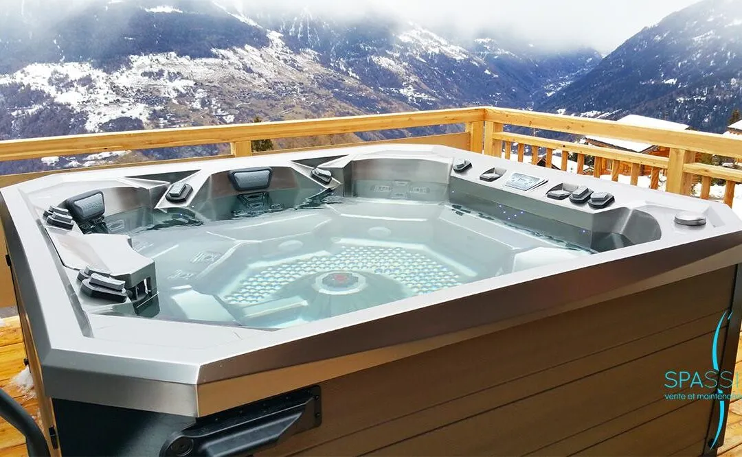 Úprava vody ve vířivce, swim spa a bazénu – základní pojmy