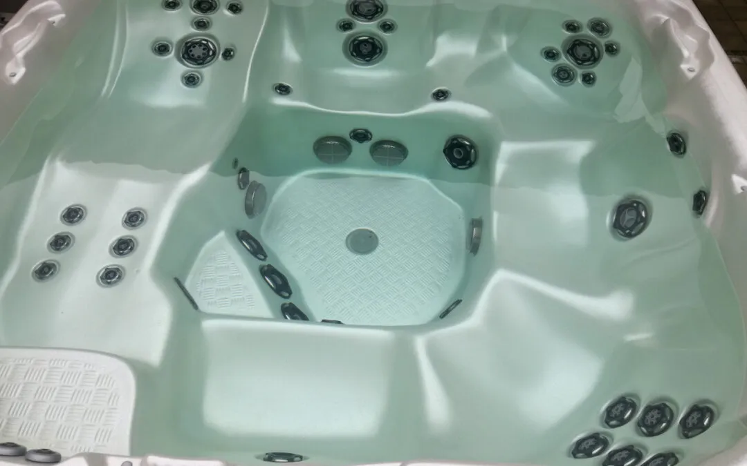 Základní informace o úpravě vody ve vířivce, swim spa a bazénu