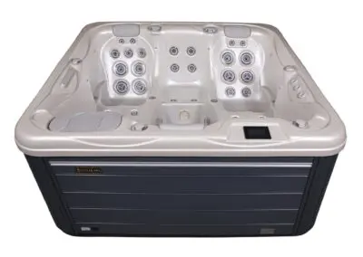 virivka pro 4 osoby Royal spa martinique